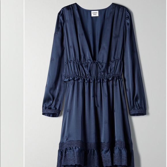 NWOT Aritzia dress - Picture 8 of 9
